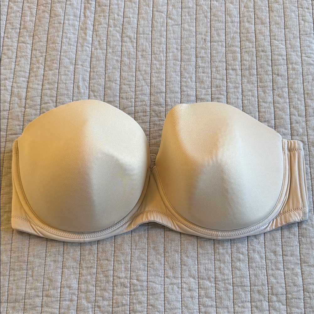 Wacoal Strapless Bra Size 40DDD